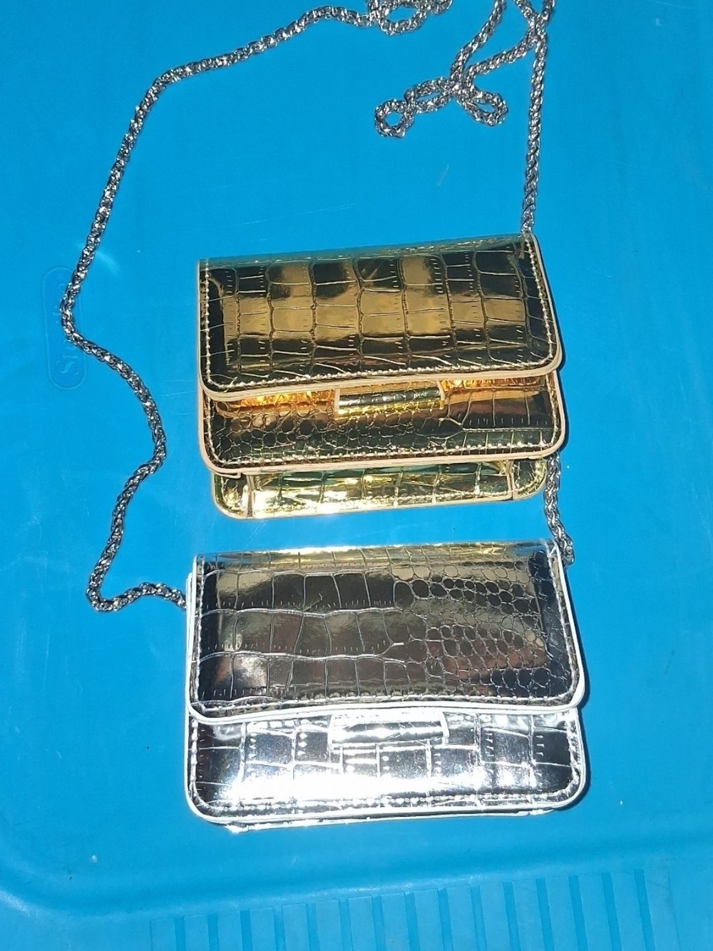 SHEIN Metallic Croc Chain Crossbody - Gold & Silver